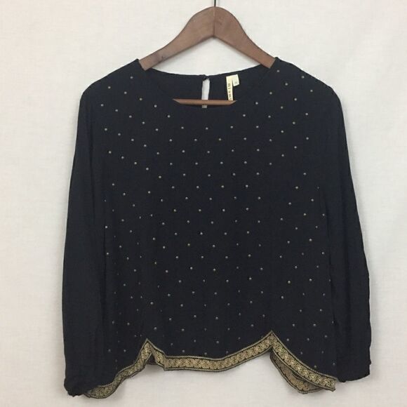 Black blouse, Francesca’s   - Picture 5 of 11